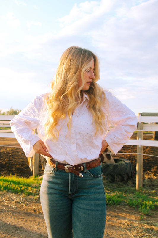 Daisy Eyelet Button up (L/XL)